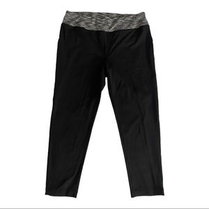 90 Degree Women’s Cropped Black Workout/Running Leggings Size Medium
